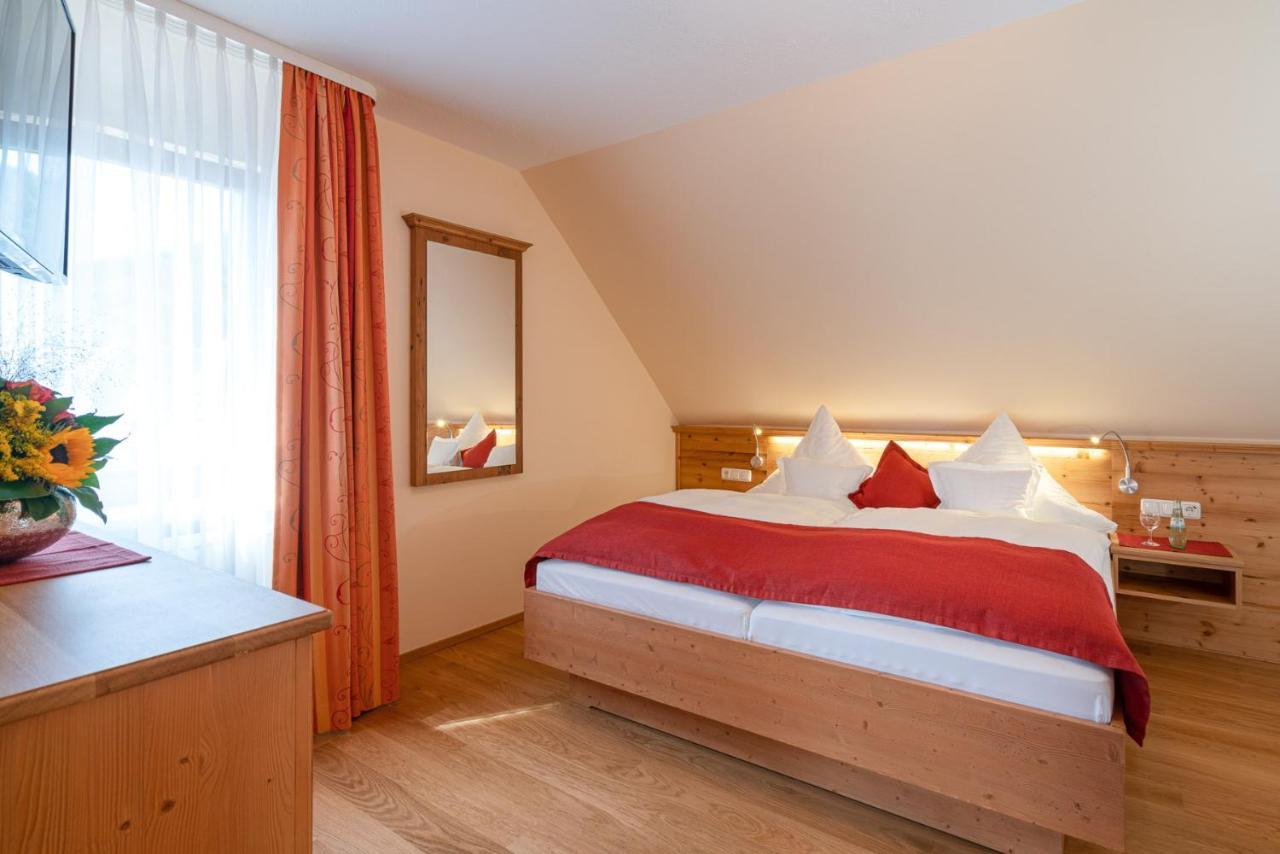 Ferienwohnungen Engelmannstift Bacharach Esterno foto